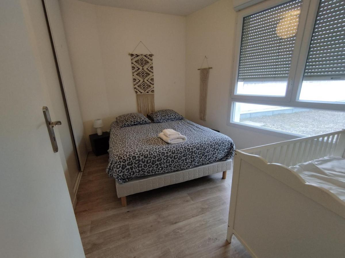 Saint Denis Appartement 2 Chambres Avec Parking Ngoại thất bức ảnh
